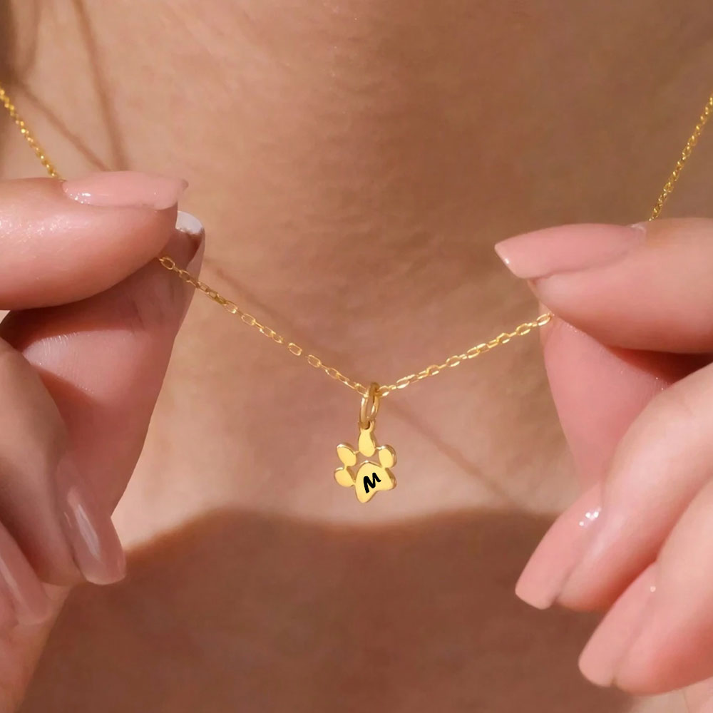 ΠΠΎΠ»ΠΈΠ΅ Ρ Π»Π°ΠΏΠΈΡΠΊΠ° ΠΈ ΠΈΠ½ΠΈΡΠΈΠ°Π» β ΡΠΏΠ΅ΡΠΈΠ°Π»Π΅Π½ ΡΠΏΠΎΠΌΠ΅Π½ Ρ ΡΠ΅Π± Π·Π°Π²ΠΈΠ½Π°Π³ΠΈ