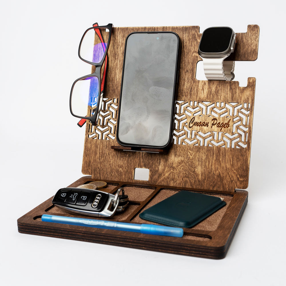 Personalized functional wooden desk organizer - a gift with a personal message