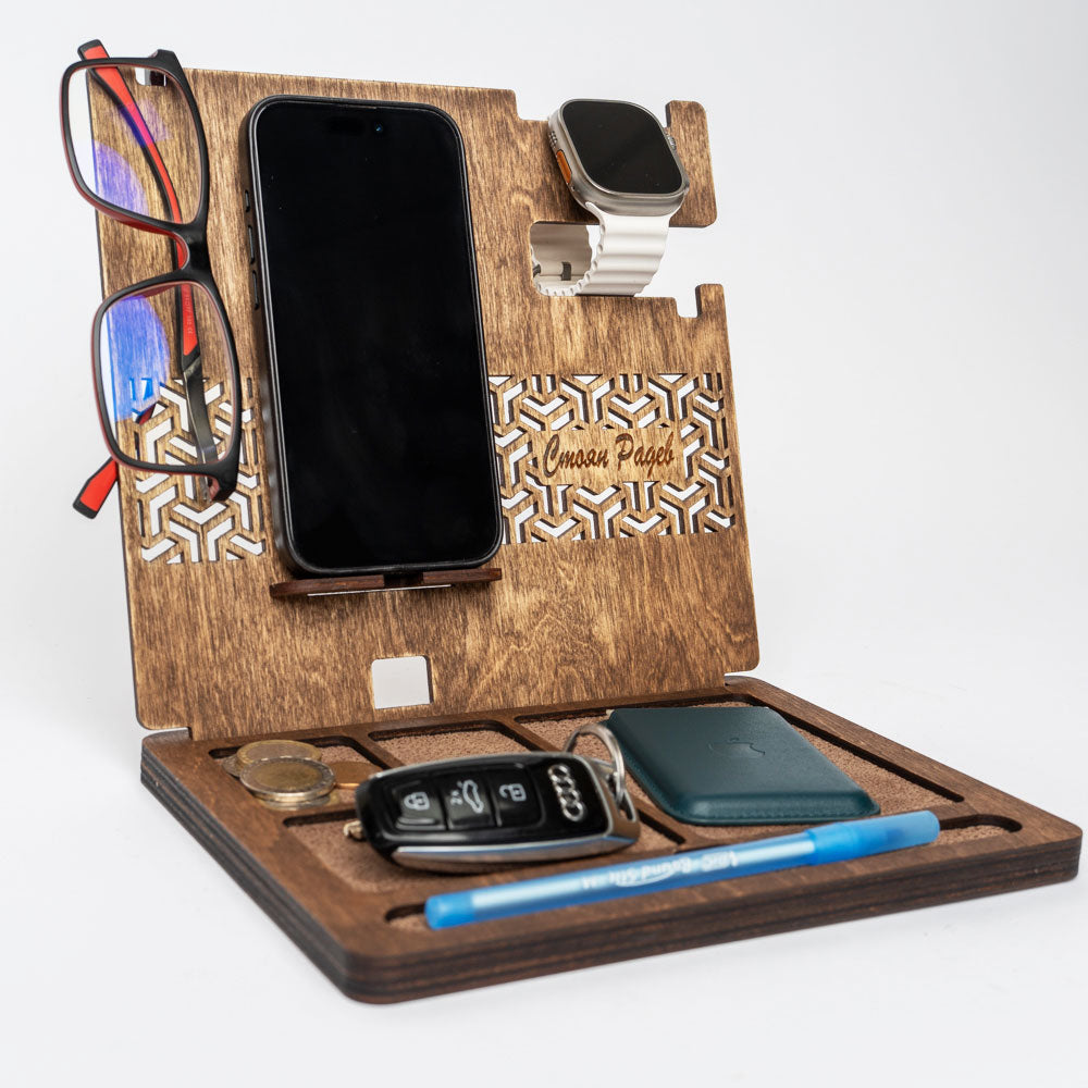 Personalized functional wooden desk organizer - a gift with a personal message