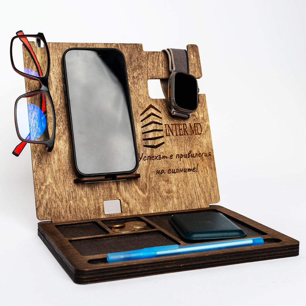 Personalized functional wooden desk organizer - a gift with a personal message