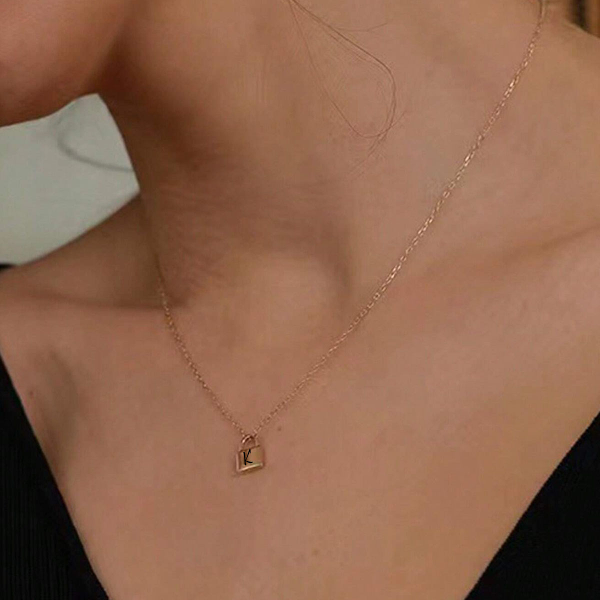 ΠΠΈΠ½ΠΈ ΠΏΠΎΠ·Π»Π°ΡΠ΅Π½ΠΎ ΠΊΠΎΠ»ΠΈΠ΅ Ρ ΠΊΠ°ΡΠΈΠ½Π°ΡΡΠ΅ Ρ Π³ΡΠ°Π²ΠΈΡΠ°Π½ ΠΈΠ½ΠΈΡΠΈΠ°Π» Π