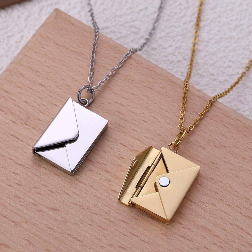 ΠΠΠ»ΠΈΠ΅ΡΠ° Ρ ΡΠΎΡΠΌΠ° Π½Π° ΠΌΠΈΠ½ΠΈ ΠΏΠ»ΠΈΠΊ Π² Π·Π»Π°ΡΠΈΡΡΠΎ ΠΈ ΡΡΠ΅Π±ΡΠΈΡΡΠΎ