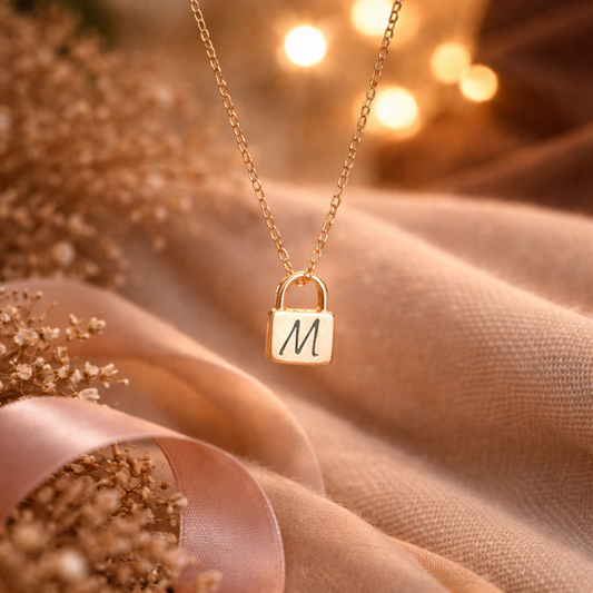 Персонализирано елегантно колие мини катинарче