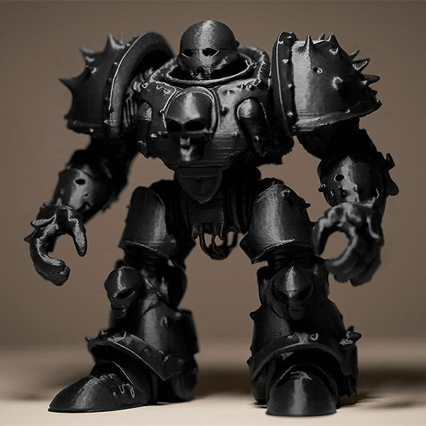 Фигура на боен робот с броня