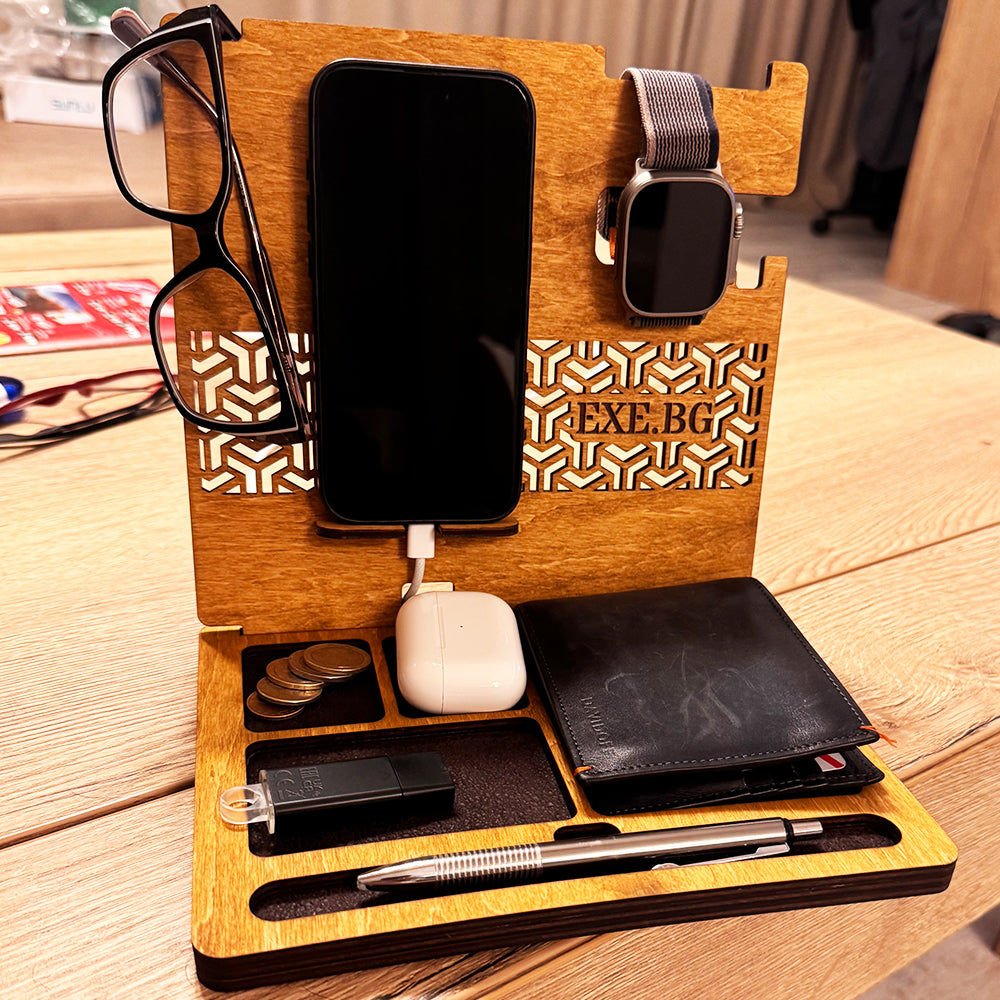 Personalized functional wooden desk organizer - a gift with a personal message