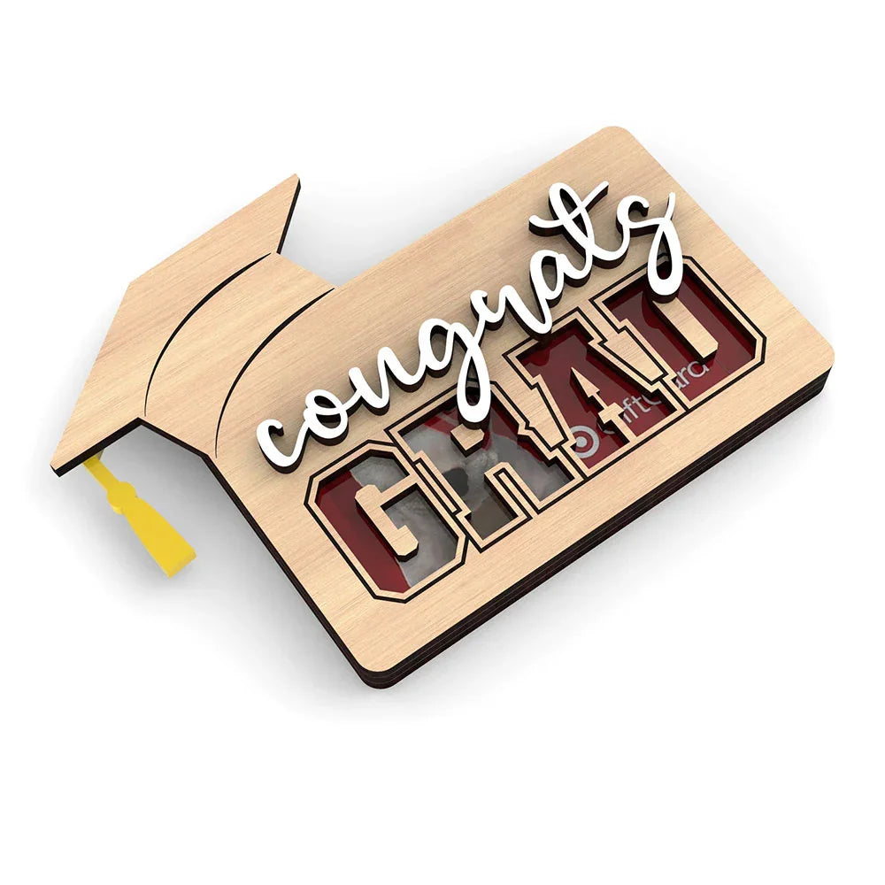 Дървена честитка за завършване с надпис congrats grad, ръчна изработка, подходяща изненада.