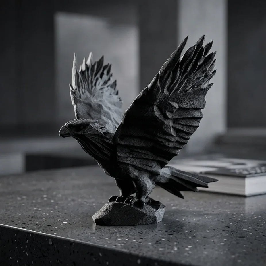 Детайлна 3D фигура на орел с разперени криле, ръчна изработка, стилна декорация от exe.bg